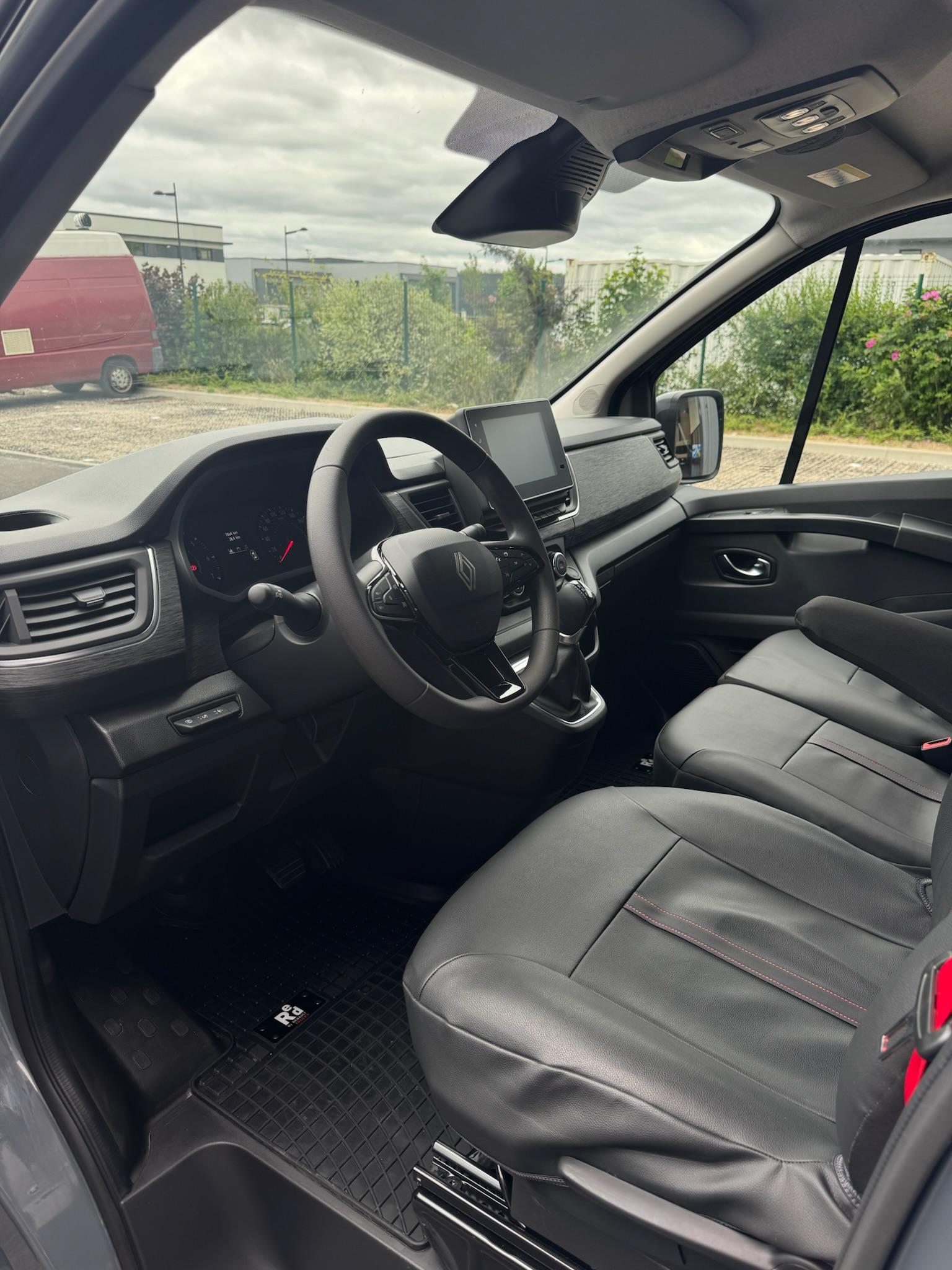 Renault  Trafic